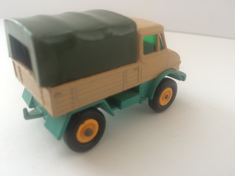 Illustration for article titled Because Unimog.
